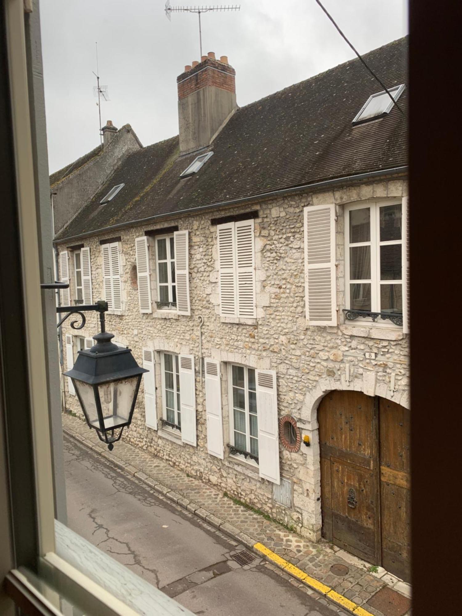 Le Gite Entre Val Et Rose 프로뱅 외부 사진
